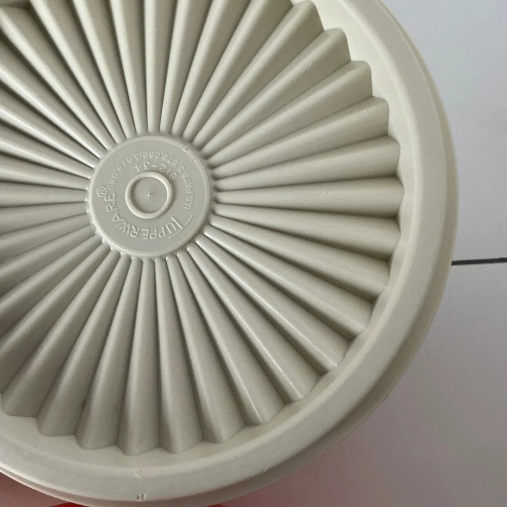 Tupperware Vintage Servalier Bowls Set of 4 Sunburst Lids Harvest Colors MCM